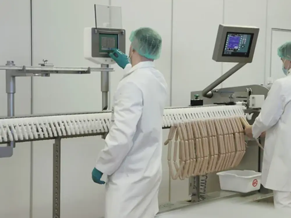 03-sausage-hanging-conveyor-1000×750