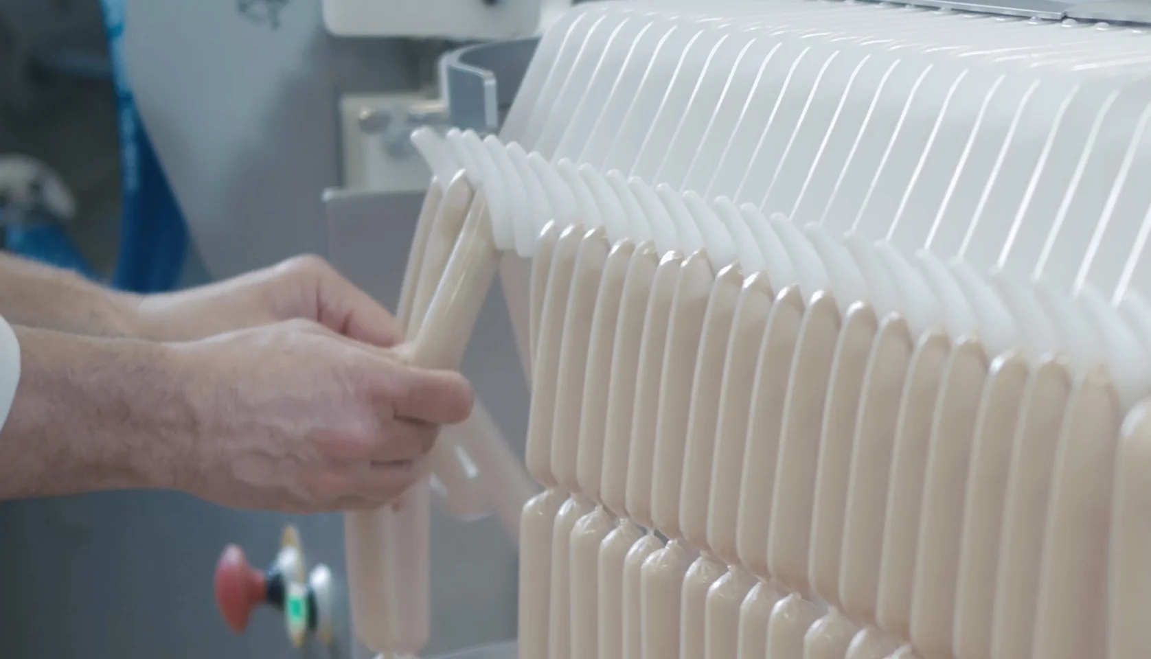 automatic-sausage-hanging-machine