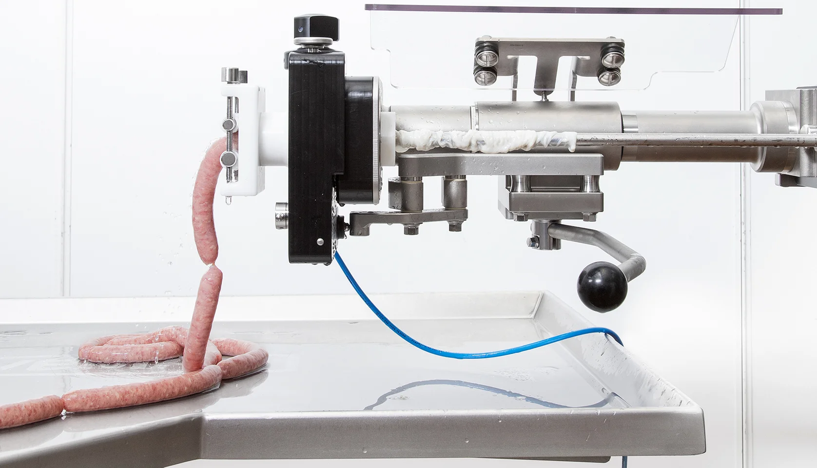 sausage-casing-holding-device